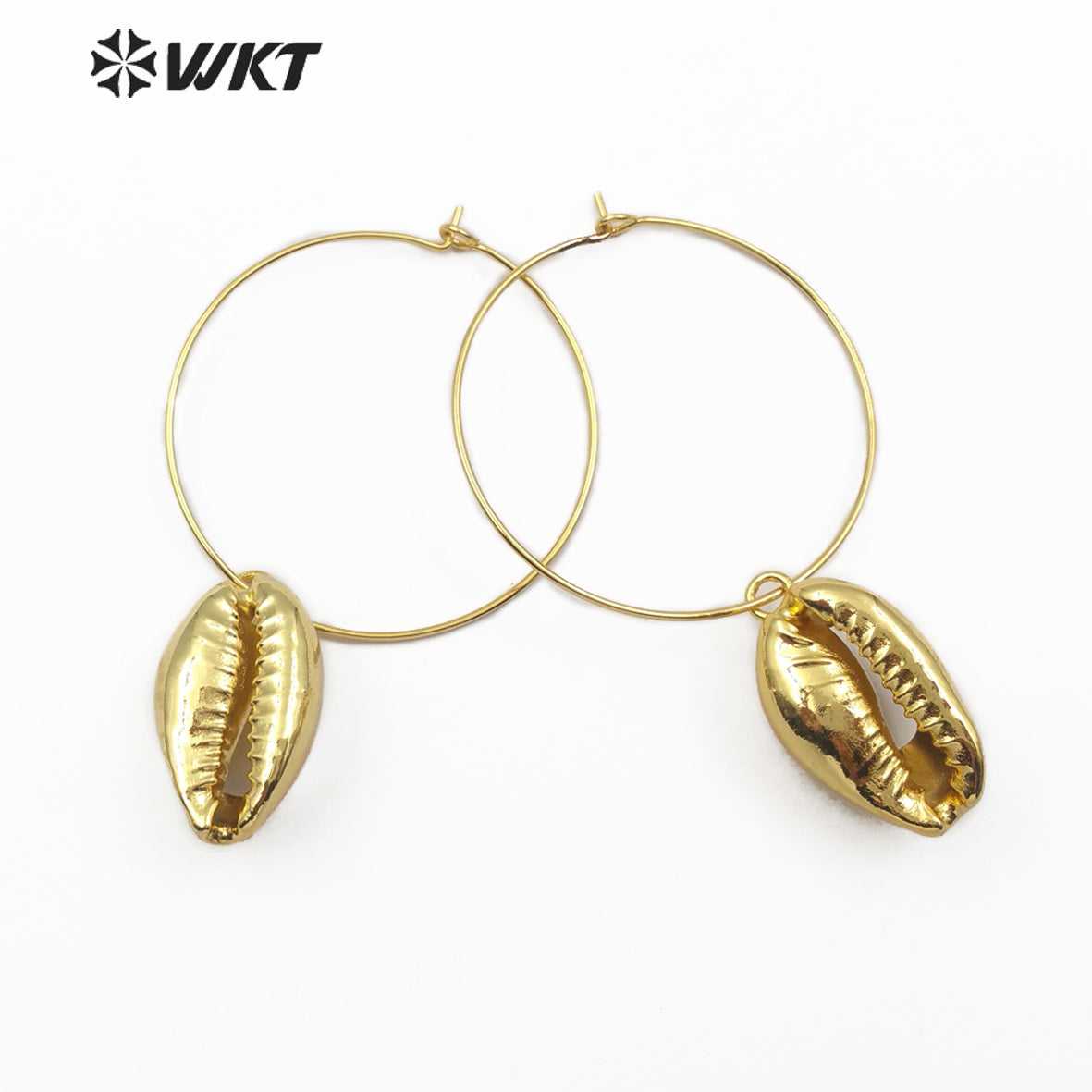 WT-E484 Charm Women Boho Shell Jewelry Classic Style Sea Shell With Full Gold Electroplated Big Loop Cowrie Shell Earring