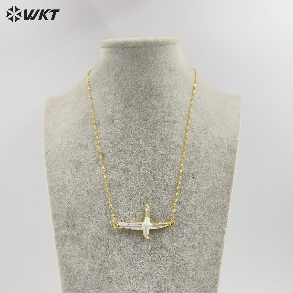 WT-N659 Wholesale Vintage Natural Freshwater Pearl Necklace, Fashion Gold Plated Double Loops Pearl Cross Necklace