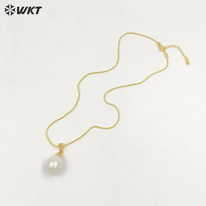 WT-N912 Elegant Natural Mother of Pearl Necklace , Charm 18k Real Gold Plated Cap Bail Pearl Necklace for Women