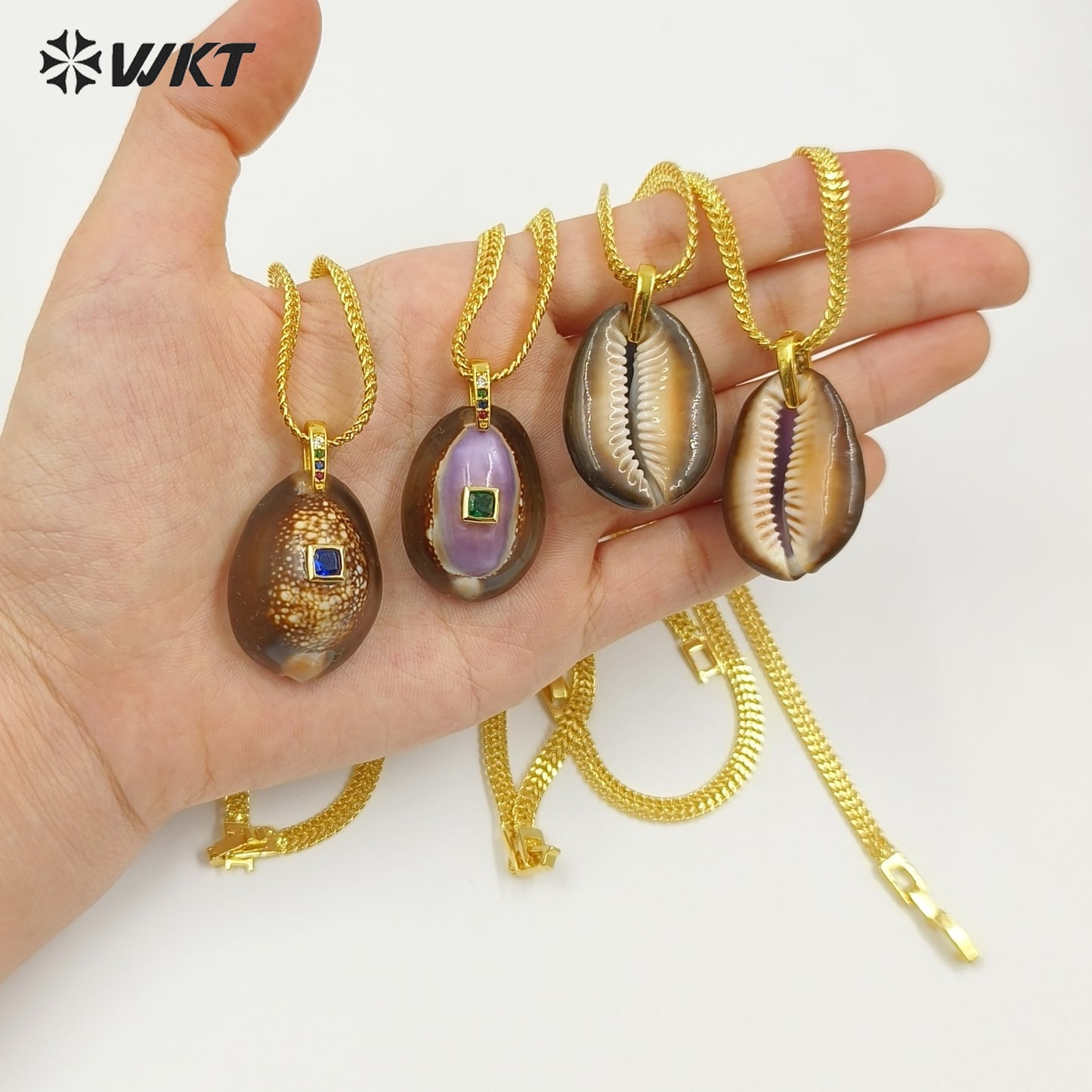 WT-JN386 Newest Minimalism Gold Electroplated Chain With Snow Mountain Cowrie Shell Pendant Necklace For Girl Summer Wearing