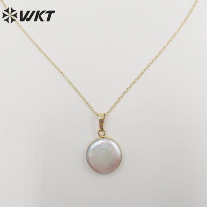 WT-N507 Wholesale Fancy Natural Freshwater Pearl Necklace Gold Dipped Round Pearl Necklace Coin Shape Pearl Charm Necklace