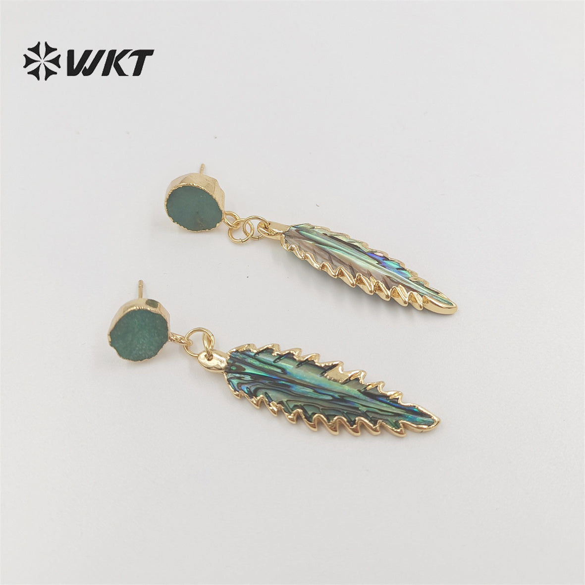 WT-MPE076 Wholesale Fashion Gold Plated Abalone Feather Leaf Earrings Unique Charming Elegant Welding Shell Earring for Party