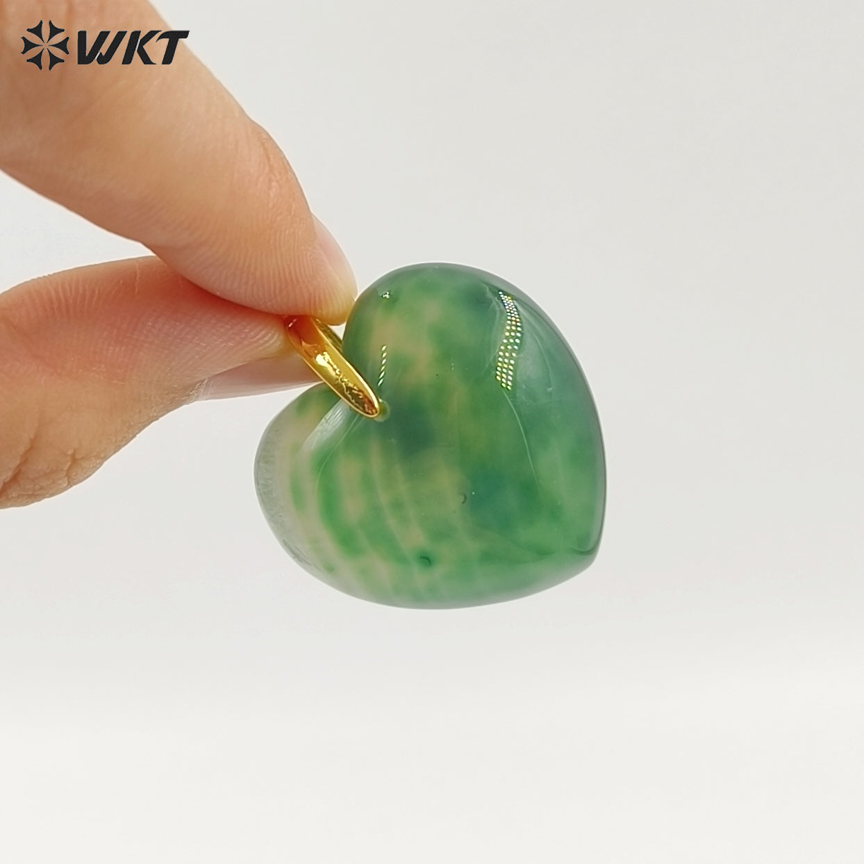 WT-P2125 Gorgeous Fashion Colorful Natural Gemstones Heart Shape Gold Pendants For Female Romantic Necklace Making Design