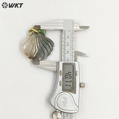 WT-JP467 Good Quality Delicate Various Natural Shells Splicing Conch Shape Pendants For Cute Necklaces Jewelry Design