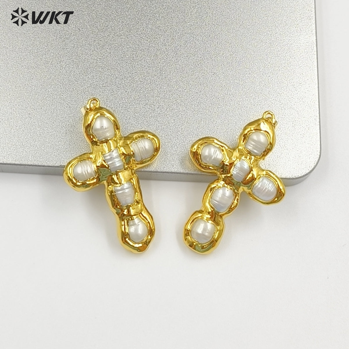 WT-JP445 Good Quality Gold Plated Religious Style Six Natural Freshwater Pearls Cross Pendant For Fashion Necklace Making