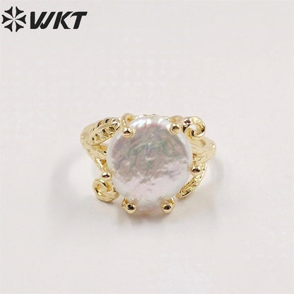 WT-MPR049 Unique Fashion Gold Plated Prong Setting Women Pearl Ring Delicate Round Coin Pearl Anneversary Gift Ring for Wife