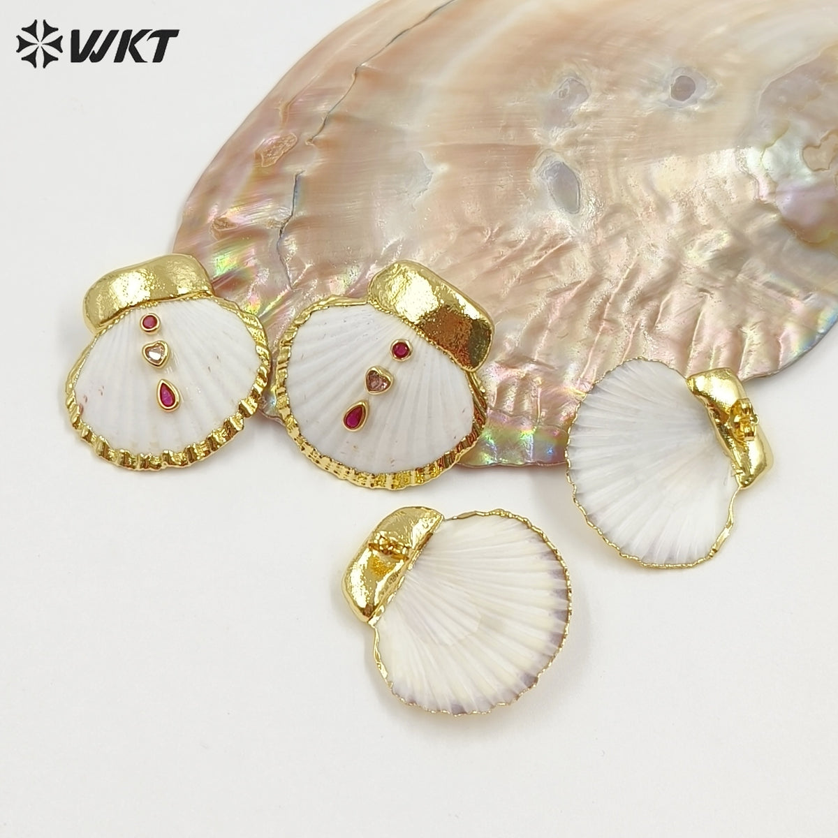 WT-MPE187 High Quality Trendy Gold Electroplated Natural Scallop Shell Earrings For Women Beach Vacation Matching Jewelry