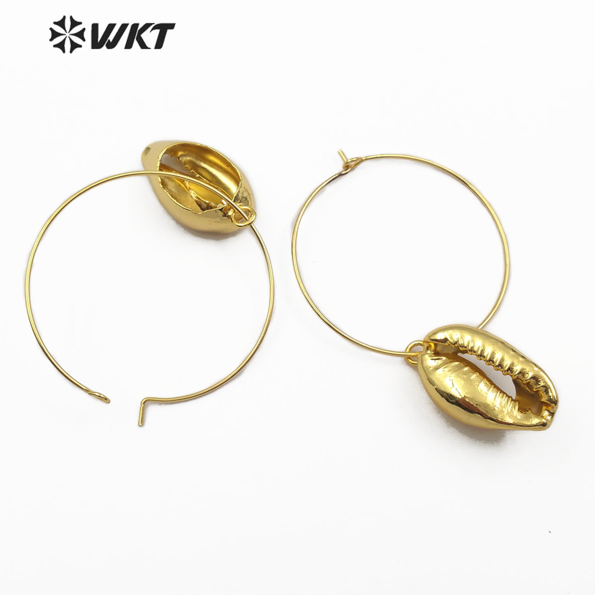 WT-E484 Charm Women Boho Shell Jewelry Classic Style Sea Shell With Full Gold Electroplated Big Loop Cowrie Shell Earring