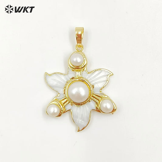 WT-JP394 New Arrivals Elegant and Gentle 18K Gold Plated Natural Flower Shell Round Pearl Pendant for Women Jewelry Accessories