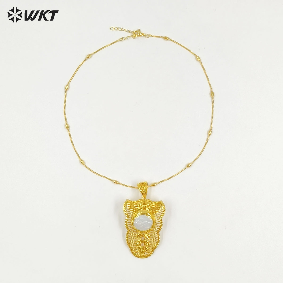 WT-JN329 New Sales Exquisite Gold Electroplated Leaves Shape With Round Natural Freshwater Pearl Pendant Necklace Women Jewelry