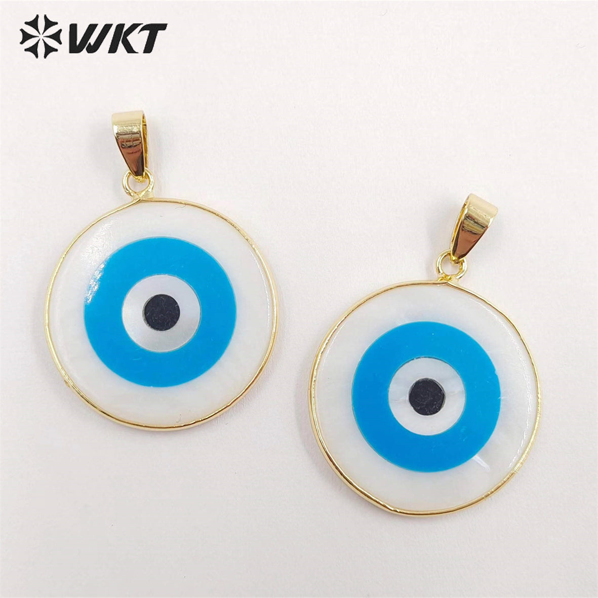 WT-JP330 WKT Newest Fashion Gold Bezel Charming Blue Turquoise Eye Pendant Big Turkey Eye Healing Shell Necklace Pendant