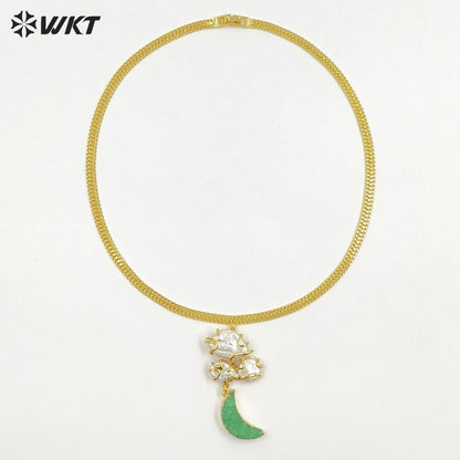 WT-JN399 Unique Design Gold Plated Natural Pearl Connect Moon Shape Stone Pendant Necklaces For Female Daily Decorative Jewelry