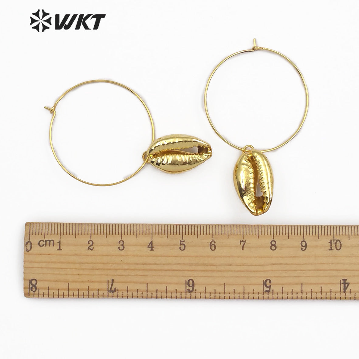 WT-E484 Charm Women Boho Shell Jewelry Classic Style Sea Shell With Full Gold Electroplated Big Loop Cowrie Shell Earring