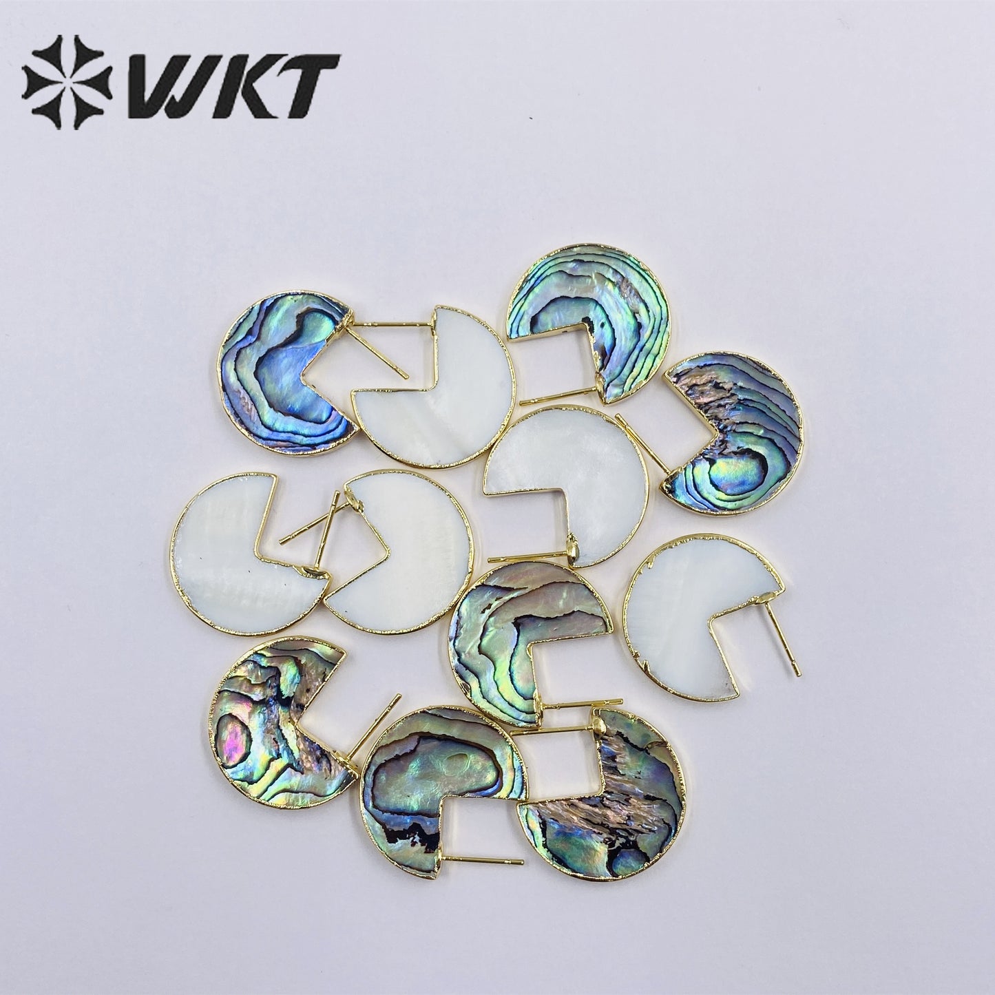 WT-MPE077 Wholesale Gold Plated Natural MOP Shell Earring Women Crescent Horn Earring for Wedling or Office Style Earrings