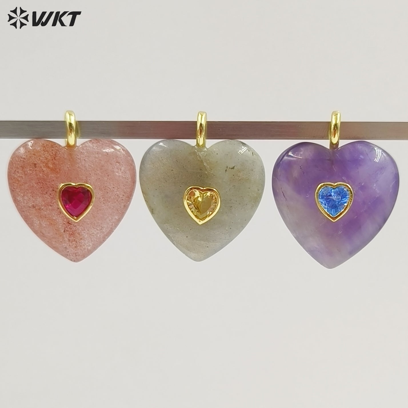 WT-P2059 Factory Wholesale Gold Zircon And Natural Gemstones Heart Shape Pendants As Girls Romantic Jewelry Decorations