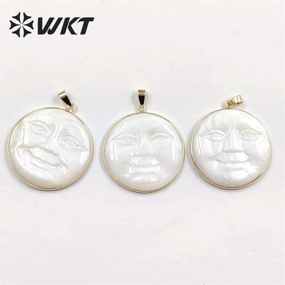 WT-JP334 Big Size 35MM Natural White Shell Sun Pendant Gold Bezel Unique Energy Hand Carved Smile Pendant for Necklace