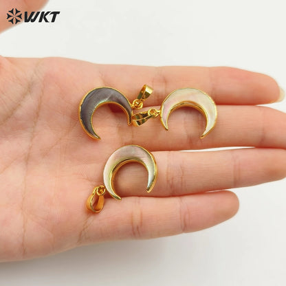 WT-P955 Wholesale 20mm Natural Moon Shell Jewelry Pendant,New Design Grey Shell Pendant With Gold Plated for Necklace