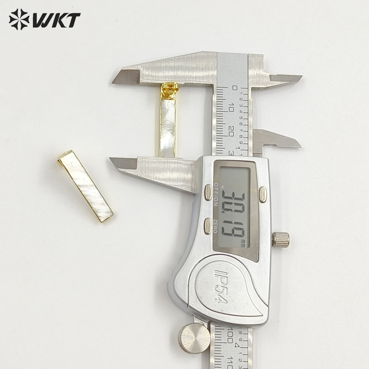 WT-E333 Wholesale High Quality Hot Sale Natural Shell Rectangle Bar Earring With 24k Real Gold Plated for Women Jewelry