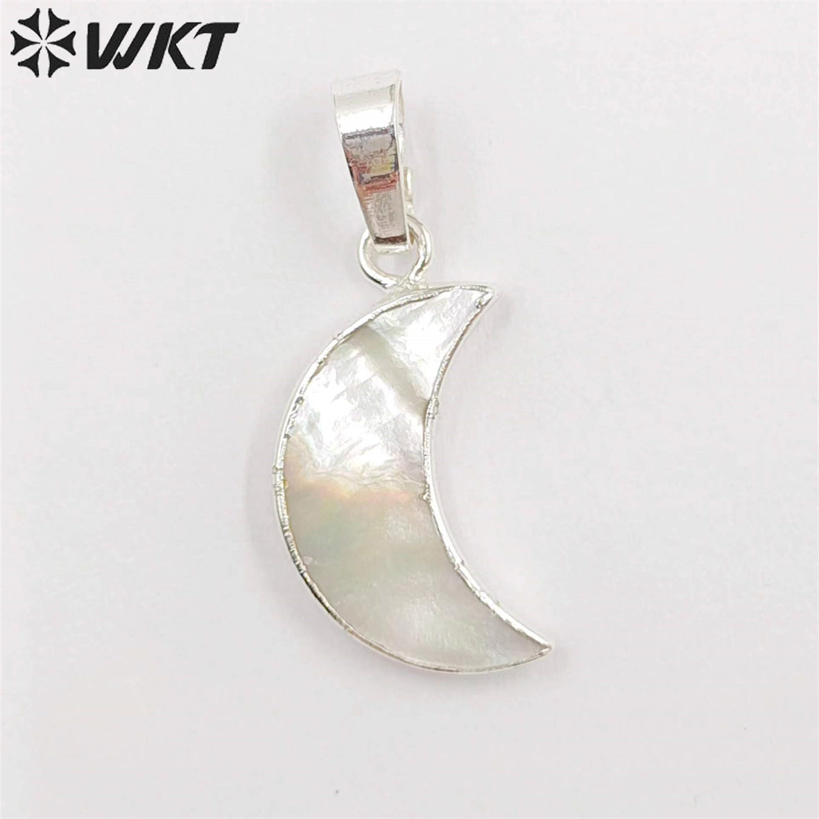 WT-P1253 WKT New Fashion Unique Design Popular Jewelry Moon Shape Real Gold Plated Elegant Shell Pendant