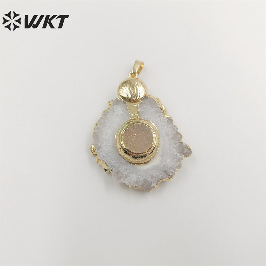 WT-P1852 Amazing Fashion Gold Trim Stalactite Stone Pendant with Druzy Quartz and Pearl Natural Stone Cut Flower Pendants