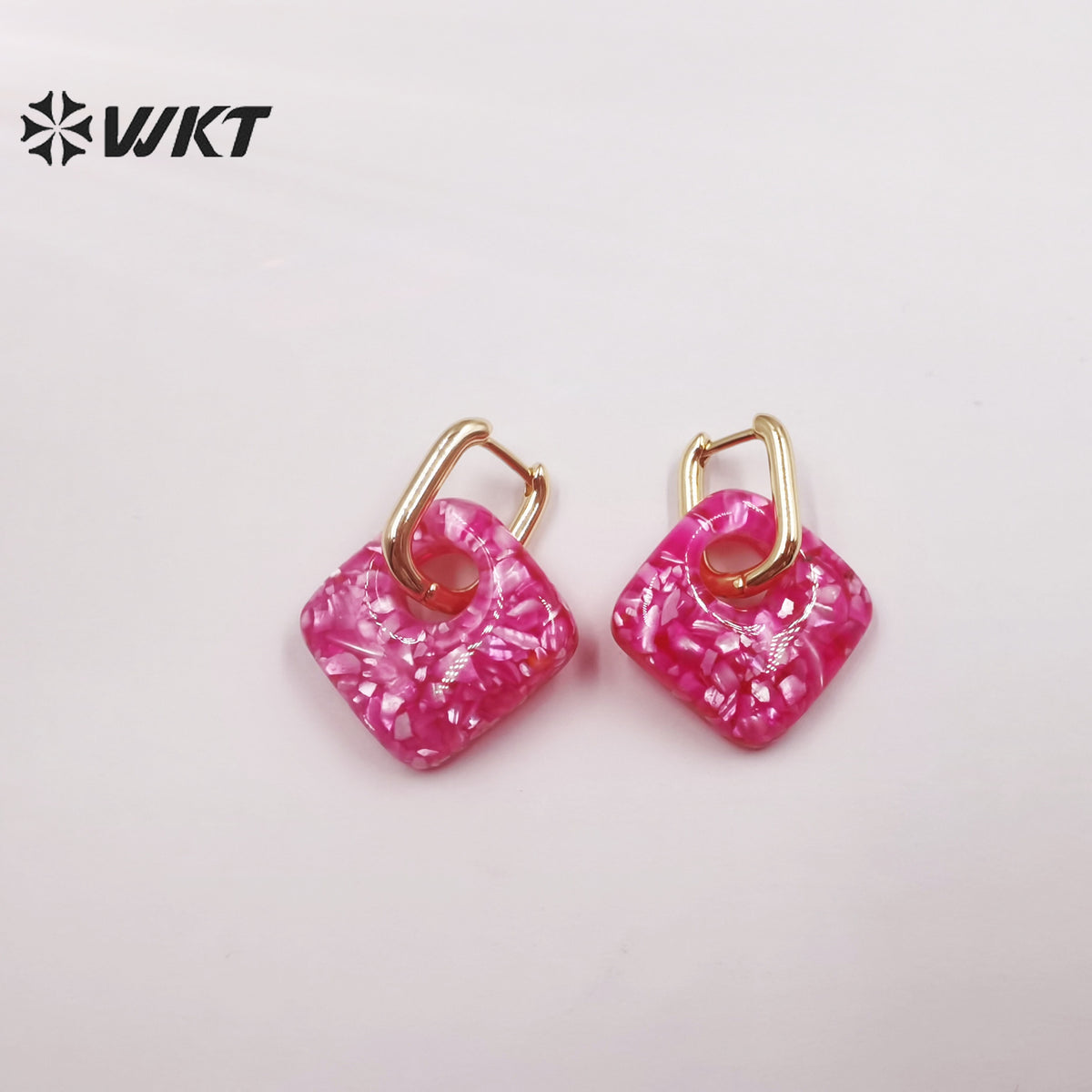 WT-MPE073 European and American Earrings Cute Small Shell Enamel Earrings Colorful square Pendant 18k Gold-plated Earrings