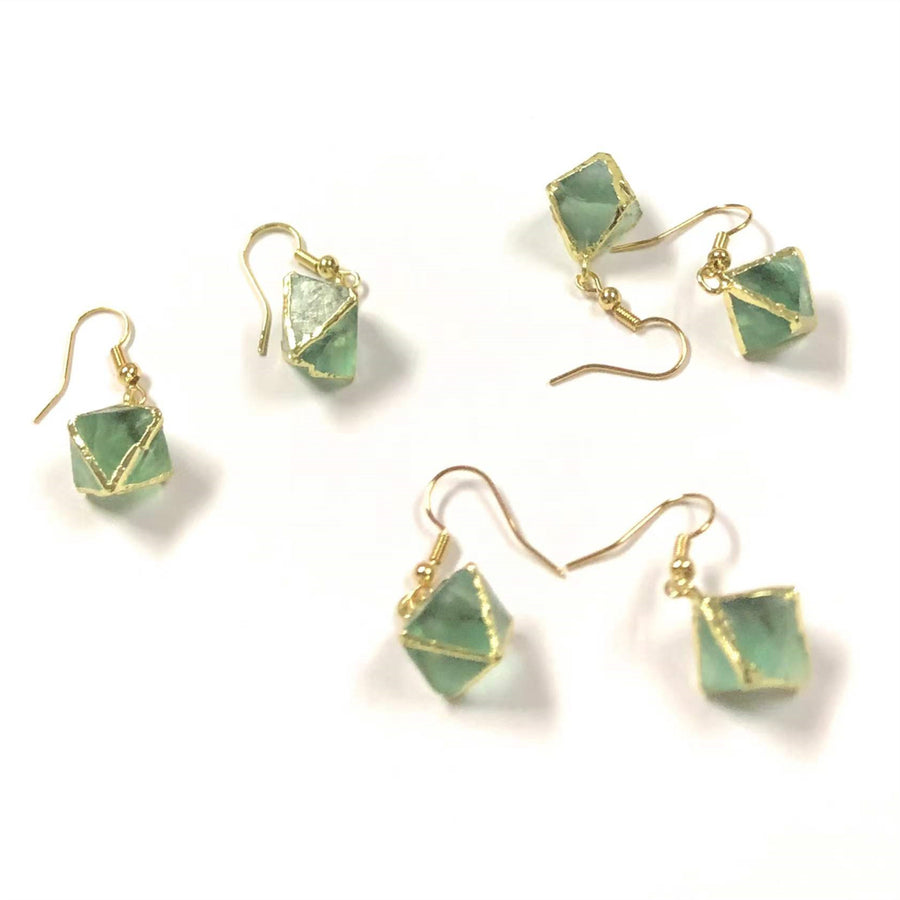 WT-E080 WKT Unique Natural Raw Handmade rainbow Fluorite Stone Earrings Gold Trim Octahedral Stone Earring Charm Gift