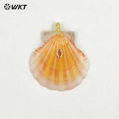 WT-JP503 Trendy Popular Zircon And Natural Scallop Shell Gold Pendants For Girls Lovely Handmade Earrings Design Accessory