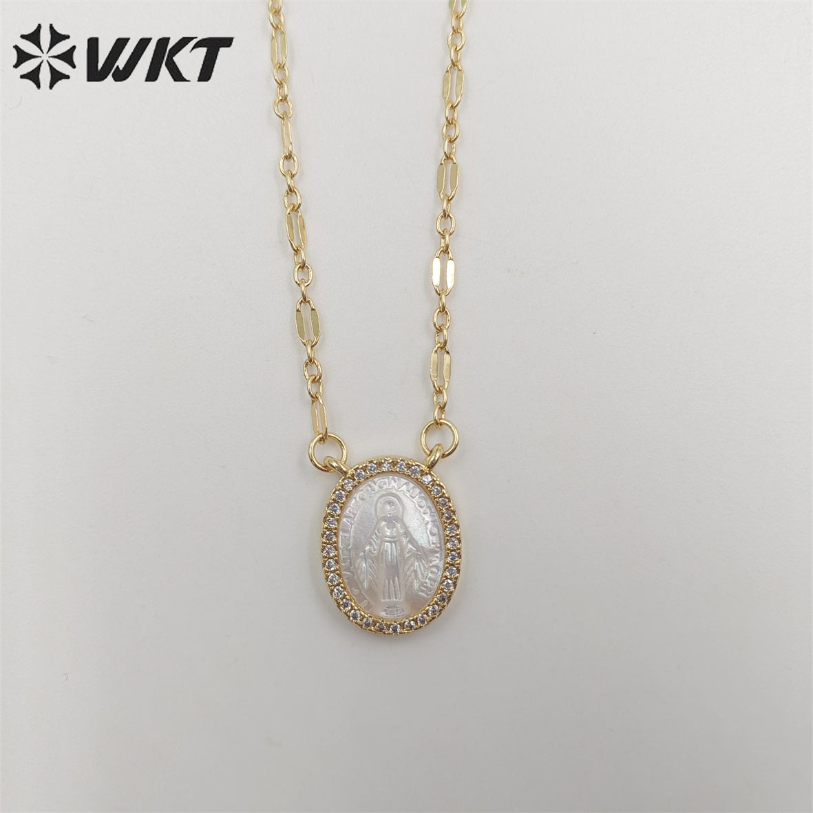 WT-JN218 WKT Newest Exclusive Design Micropaved Cubic Zircon MOP Shell Miraculous Religious Necklace Lady of Guadalupe Necklace