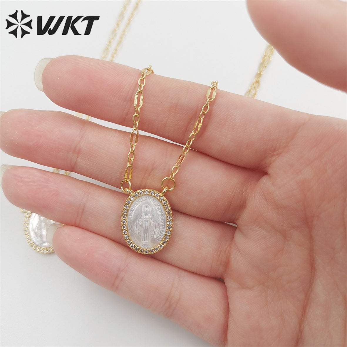 WT-JN218 WKT Newest Exclusive Design Micropaved Cubic Zircon MOP Shell Miraculous Religious Necklace Lady of Guadalupe Necklace
