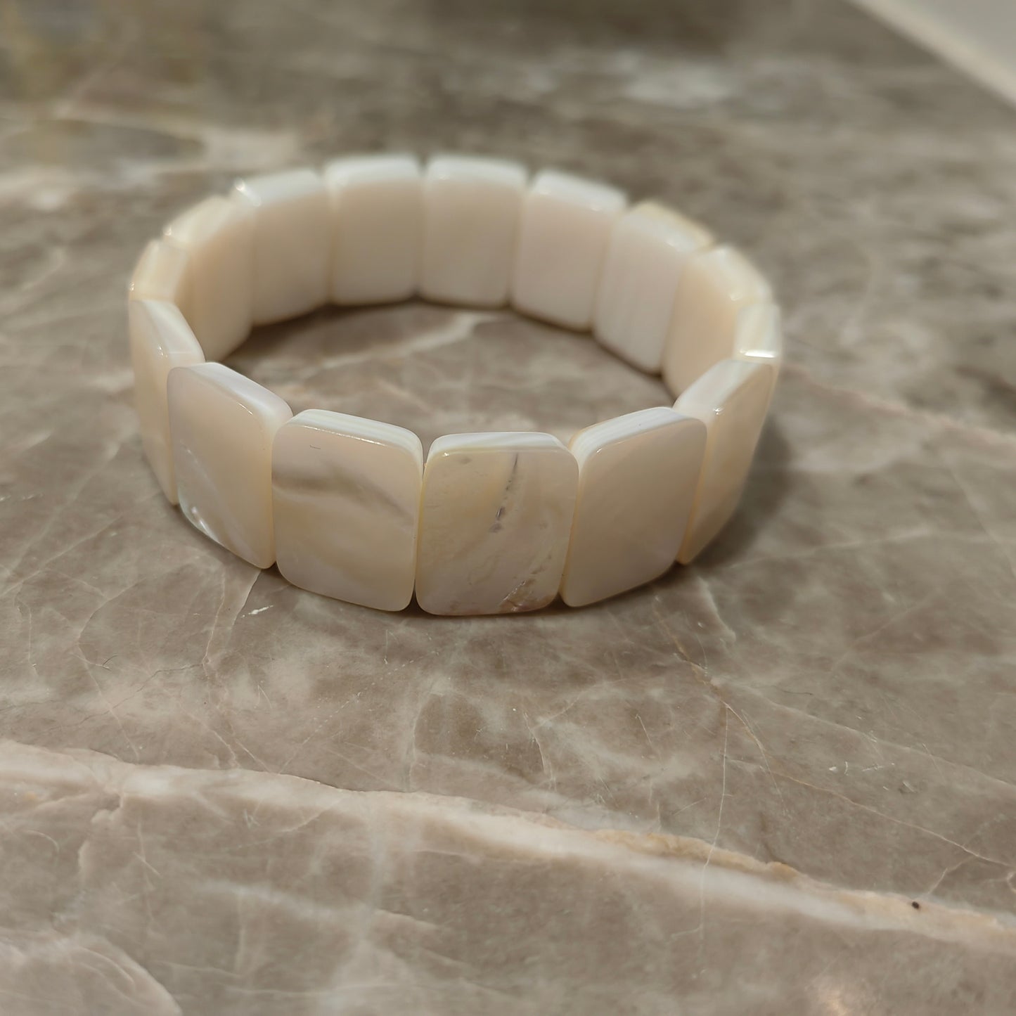 MPB136 Wonderful Design Vintage Style Natural White Yellow And Abalone Shell Bracelets For Men Women Daily Wearing Jewelry